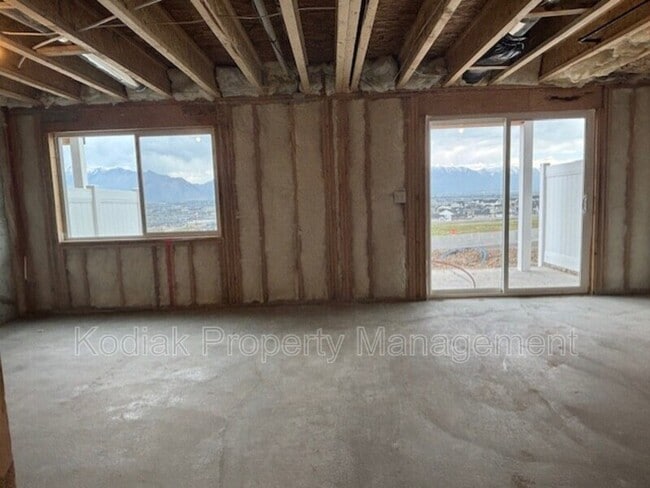 Building Photo - 2702 Blue Dawn Ln