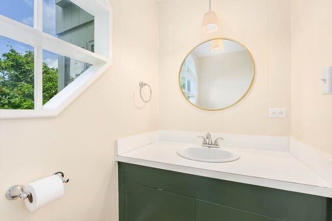 Building Photo - Rare Find: Tantalus Rustic Charm: BRAND NEW KITCHEN CABINETS AND COUNTE