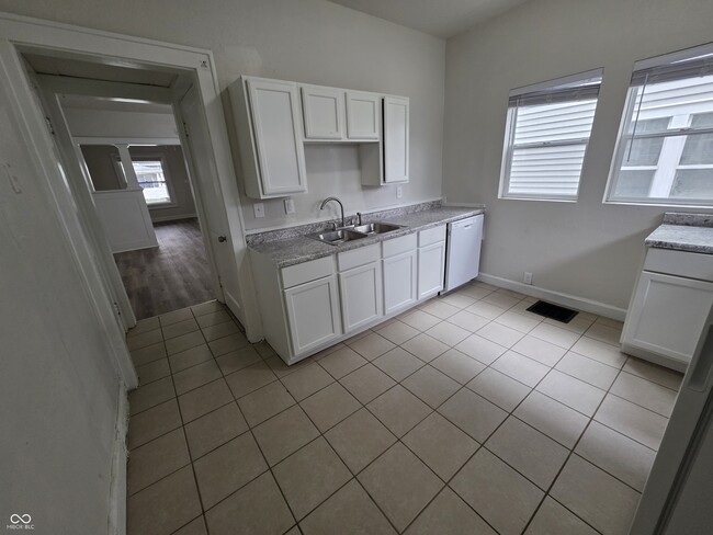 Building Photo - 1119 N Tuxedo St