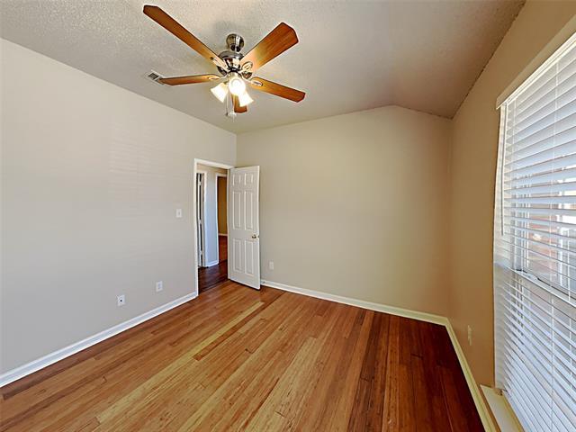 Building Photo - 643 Big Oak Ct