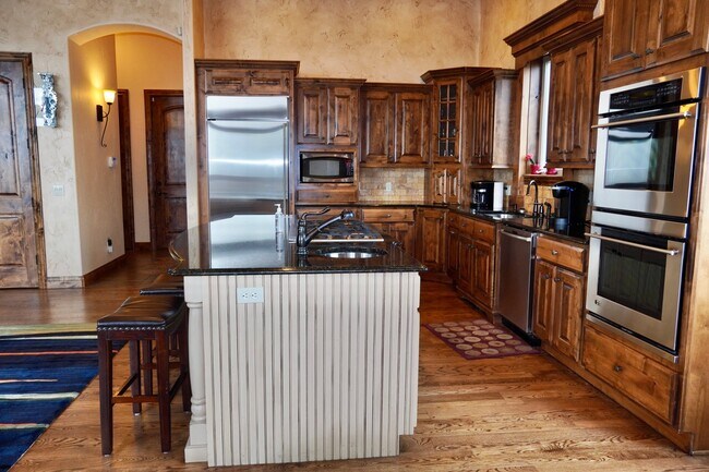Building Photo - 5904 Buttermere Dr