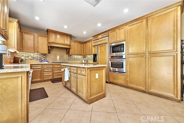 Building Photo - 524 S Petunia St