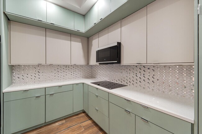 Building Photo - 700 SW Great Exuma Cove