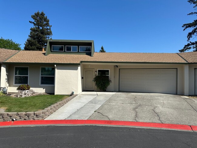 Primary Photo - Cozy 3-Bed, 2-Bath Home in Lincoln Manor