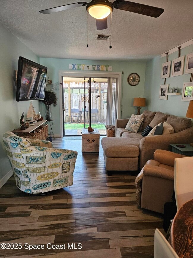 Building Photo - 8742 Lantana Ct