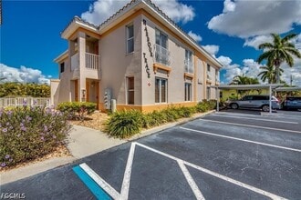 Building Photo - 5308 Chiquita Blvd S