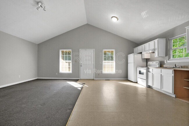 Building Photo - 410 N 21st St