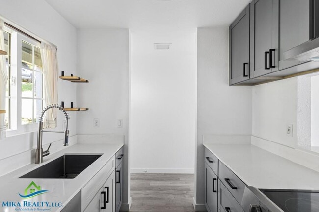 Building Photo - 92-929-929 Hame Pl