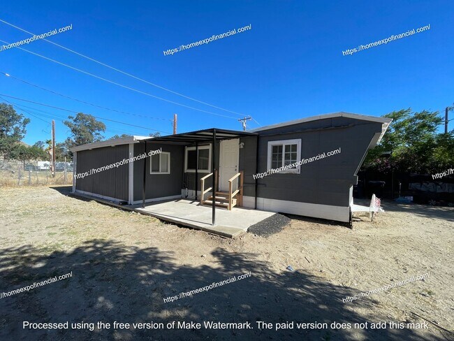 Building Photo - 15227 Plum St
