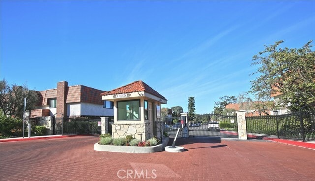 Primary Photo - 27940 Ridgecove Ct N