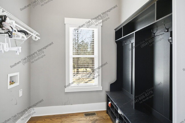 Building Photo - 401 Promontory Ridge
