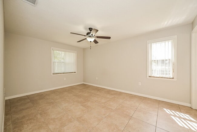 Building Photo - 3746 Murrow St