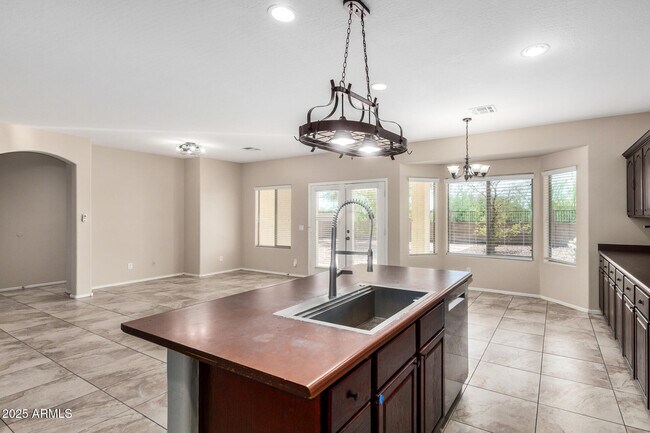 Building Photo - 22181 W Devin Dr