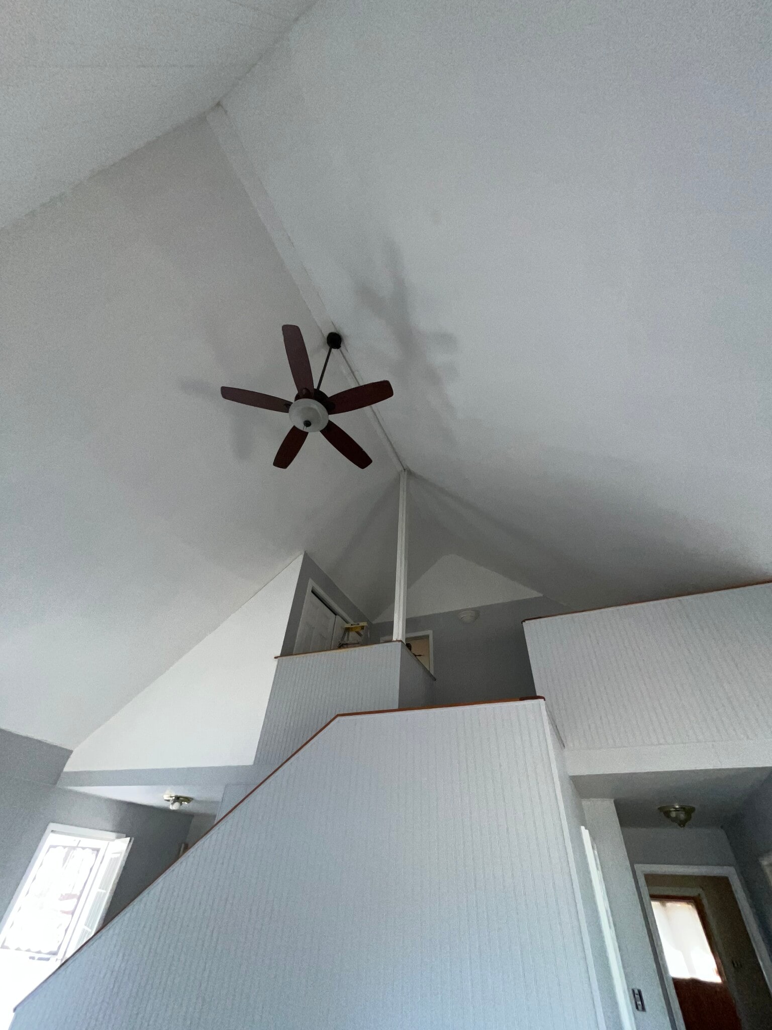 Living room - 1010 Eisenhower Way