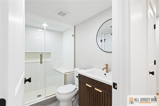 Building Photo - 401 Tillman St