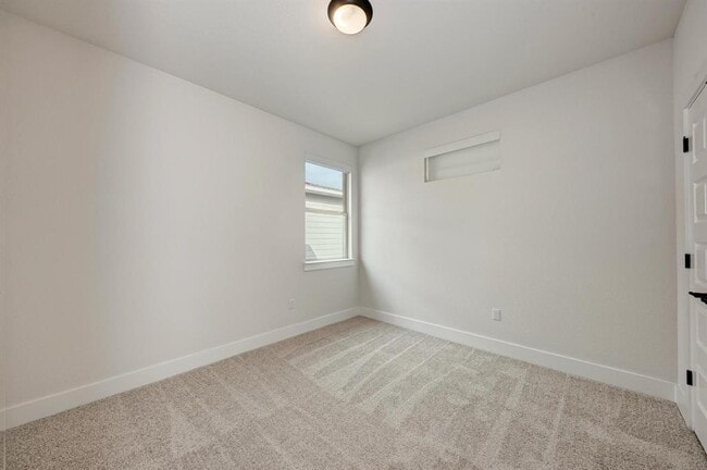 Building Photo - 8417 Thompson Teal Trl