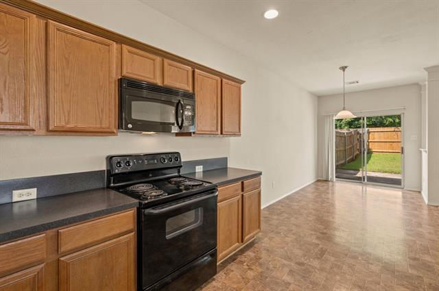 Building Photo - 1415 Ravenwood Dr