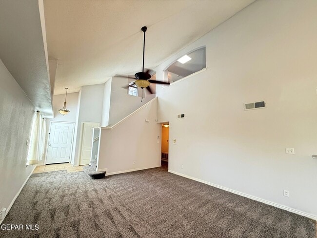 Building Photo - 14057 Tierra Delfin Dr