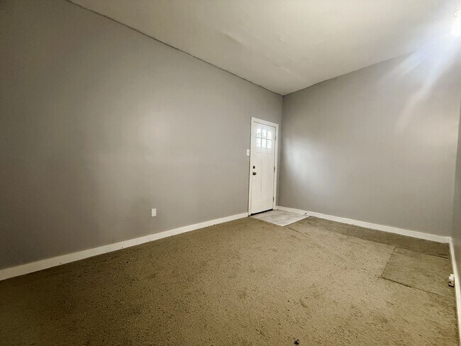 Building Photo - 5345 Wells Ave