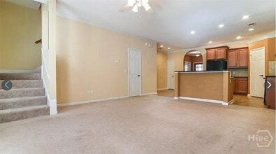 Building Photo - 43 Weslyn Park Dr