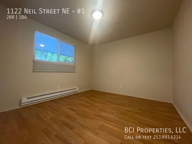 Building Photo - 1122 Neil St NE