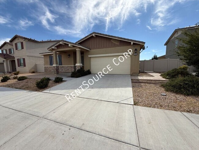 Building Photo - 45016 Marbella St