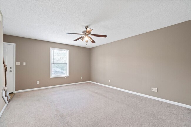 Building Photo - 524 Patriot Park Ct
