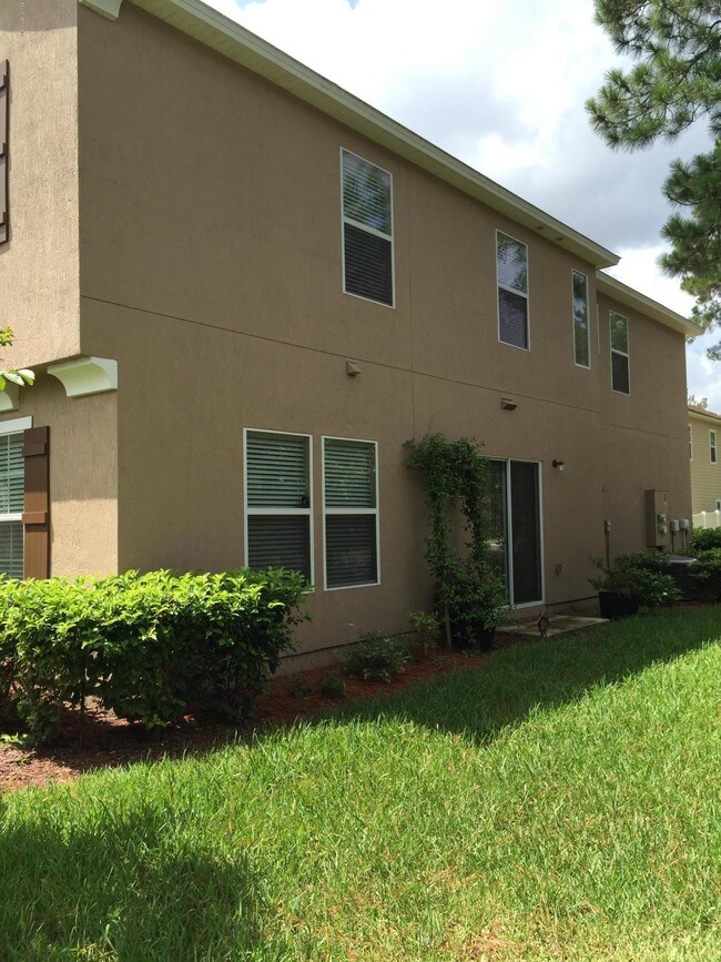 Building Photo - 3475 Biltmore Way