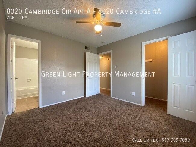 Building Photo - 8020 Cambridge Cir