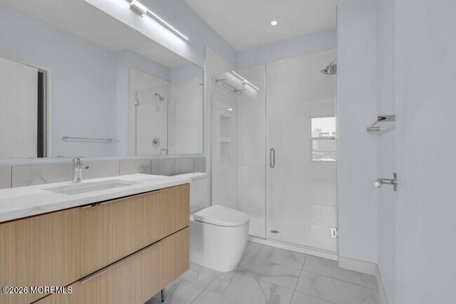 Building Photo - 1150 Kingsley St