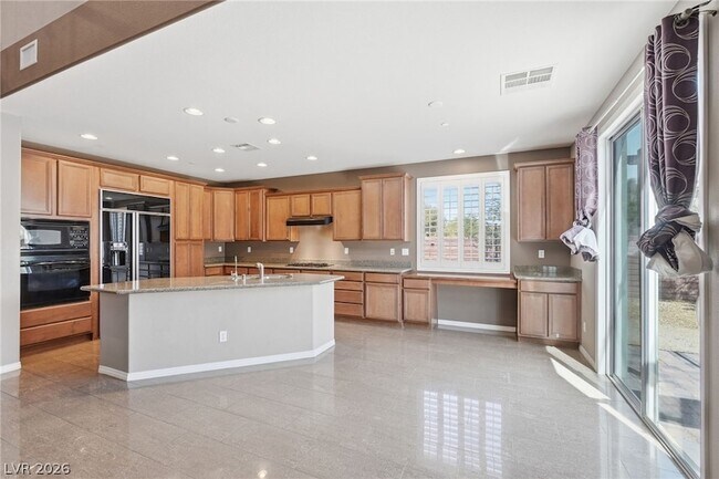 Building Photo - 10344 Shropshire St