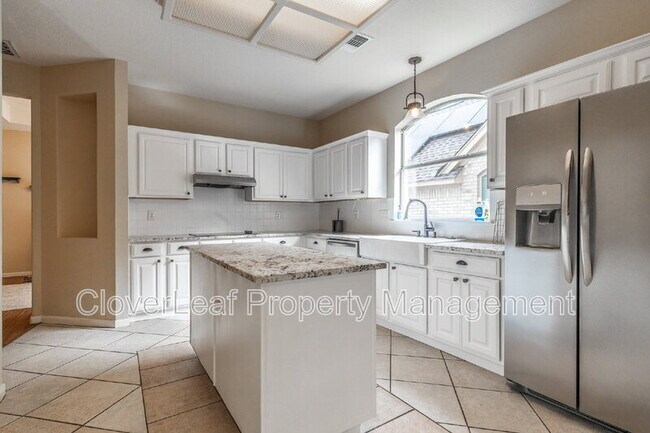 Building Photo - 9610 Rocksprings St