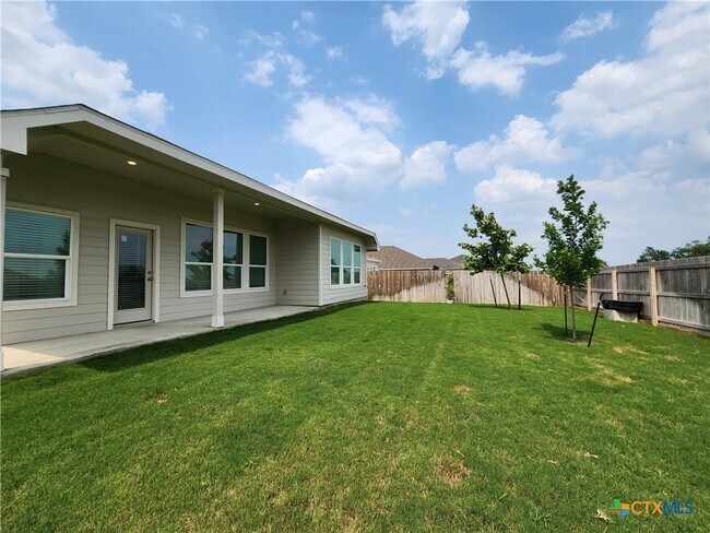 Building Photo - 5923 Corsicana Cv