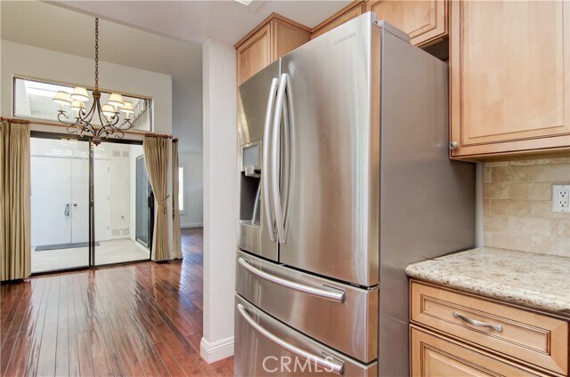 Building Photo - 8566 Fallbrook Cir