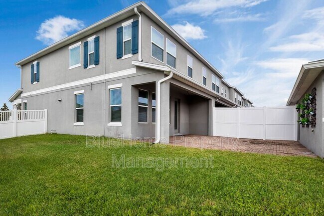 Building Photo - 8171 Red Stopper Ln