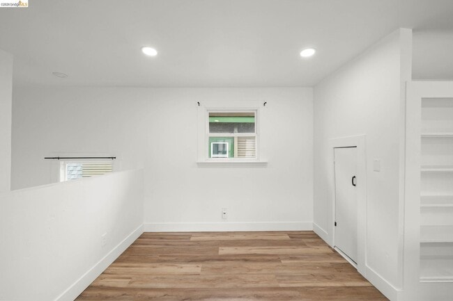 Building Photo - 2804 Adeline St