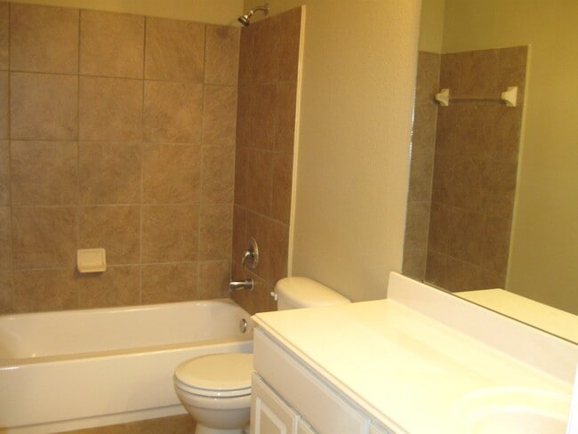 Building Photo - 4807 Dappled Grove Trail