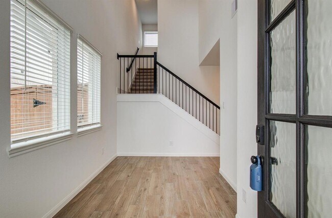 Building Photo - 7231 Yarrow Blossom Ct