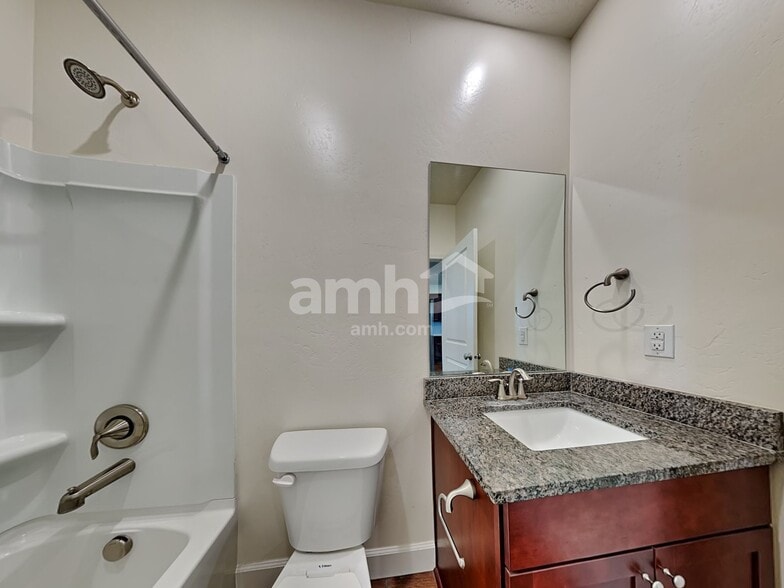 Building Photo - 1233 Wagon Way