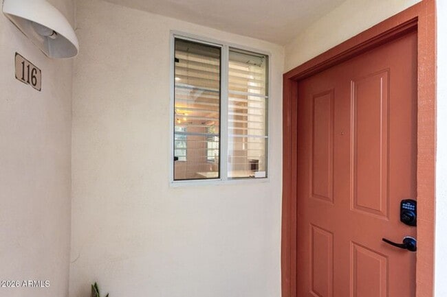 Building Photo - 2992 N Miller Rd