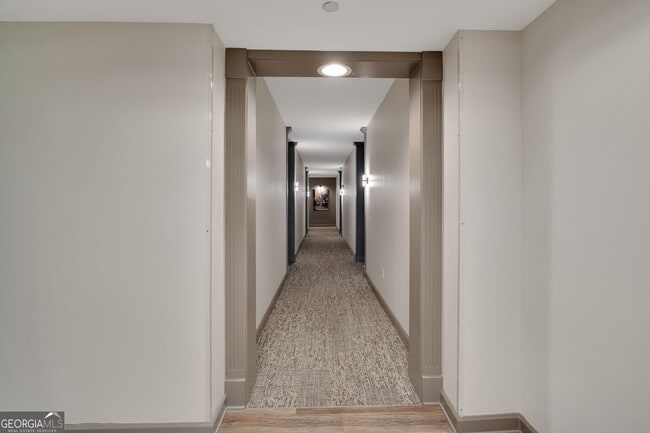 Building Photo - 1101 Juniper St NE