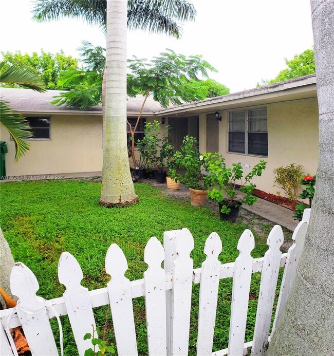 Building Photo - 5939 NW 19th St