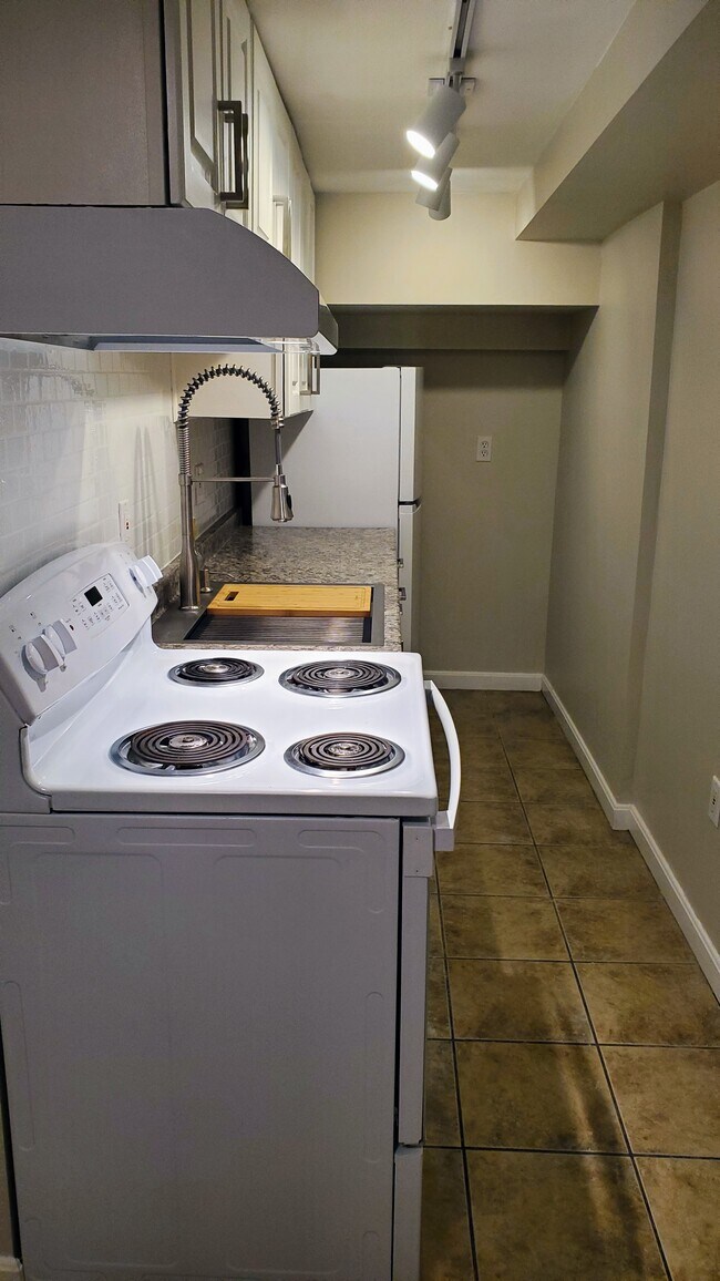 Kitchen - 9A Griffiths Drive