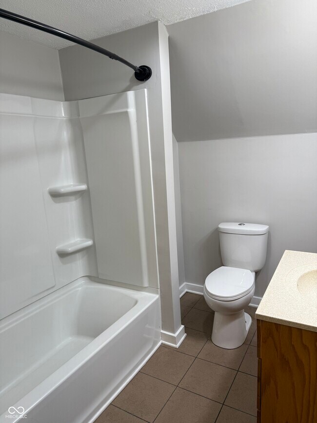 Building Photo - 717 Parkway Ave