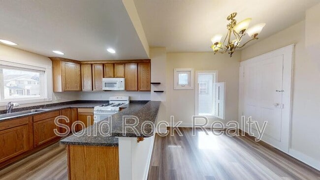 Building Photo - 809 N Wahsatch Ave
