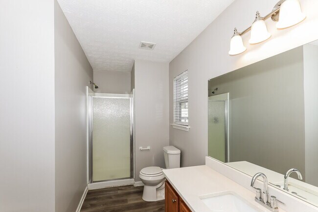 Building Photo - 3901 Alderwoods Dr