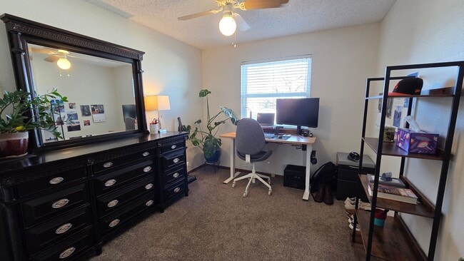 Building Photo - Fantastic 4BR, 3.5BA! Deck, FP, great yard, location!! (Regal)