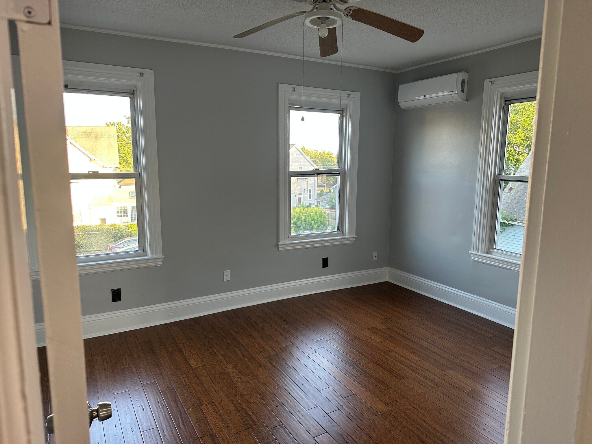 Building Photo - 205 Waterman Ave