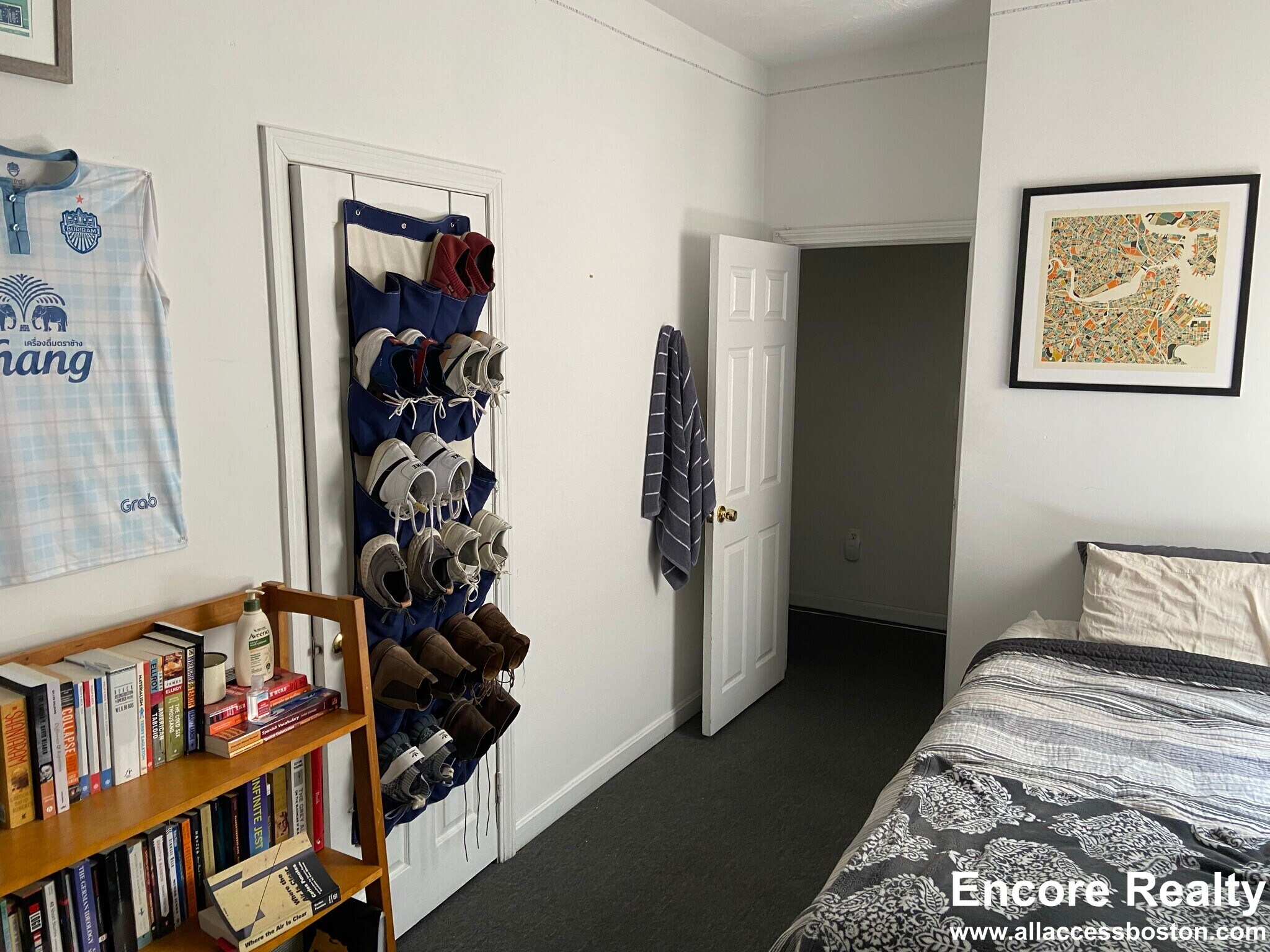 Building Photo - 26 Haskell St