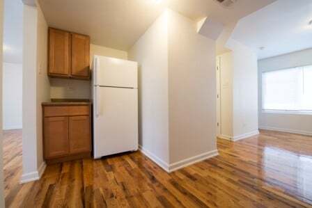 Building Photo - Lakes Apartments